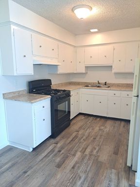 4538 E. Hamilton Ave. - 211, Fresno, CA 93702