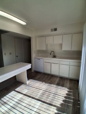 59 W. San Jose Ave, Clovis, CA 93612