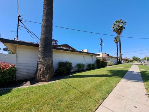 4420 E. Sierra Madre Ave., #D, Fresno, CA 93726