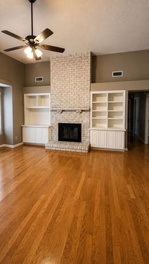 802 E. Catalina Cir, Fresno, CA 93730