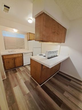 3759 N Abby St., #102, Fresno, CA 93726