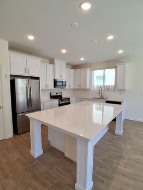 6609 E. Carmen Ave, Fresno, CA 93727