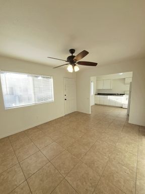2029 E. Pontiac Way - M, Fresno, CA 93726