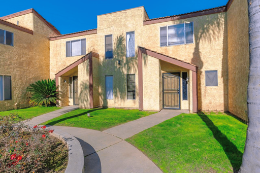 815 S. Demaree St., #33, Visalia, CA 93277