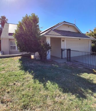 2521 N Selland, Fresno, CA 93722
