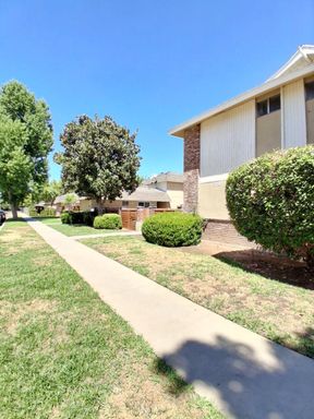 3331 E Sierra Madre Ave - B, Fresno, CA 93726