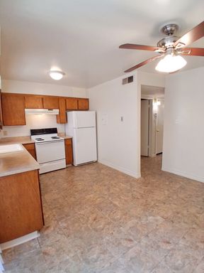 3349 E Sierra Madre Ave - C, Fresno, CA 93726