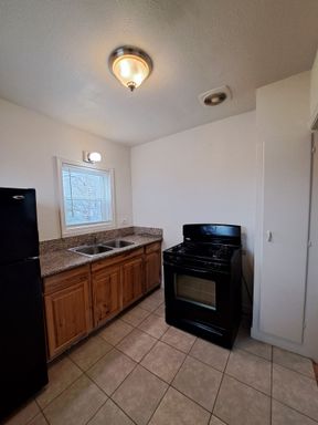 1222 E. Terrace Ave., Fresno, CA 93704