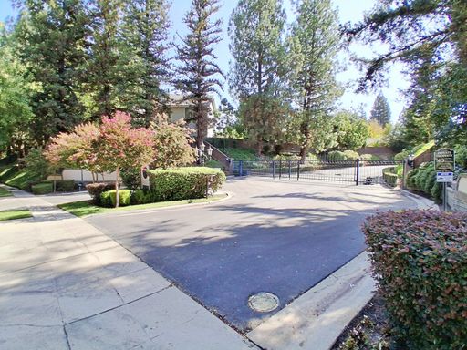 307 W. Bluff Ave , Fresno, CA 93711