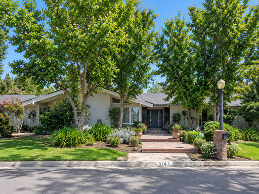 5786 N.Woodson Ave. , Fresno, CA 93711