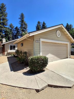 2068 W. Magill Ave. , Fresno, CA 93711