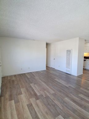 4538 E. Hamilton Ave. - 202, Fresno, CA 93702