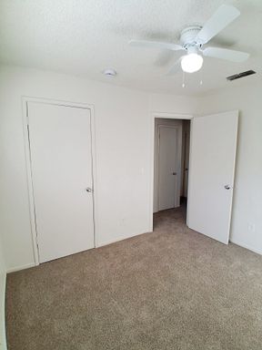 4837 E. Lane Ave. - 203, Fresno, CA 93727