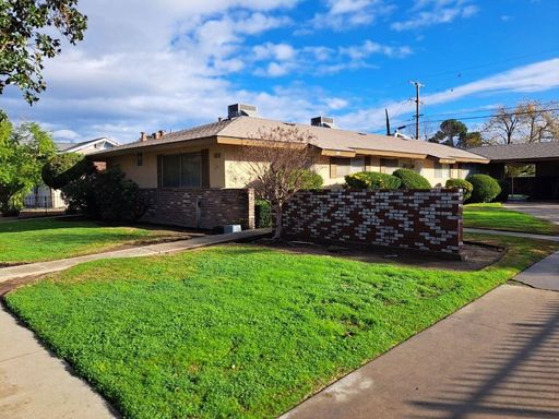 1232 N. College Ave , Fresno, CA 93728