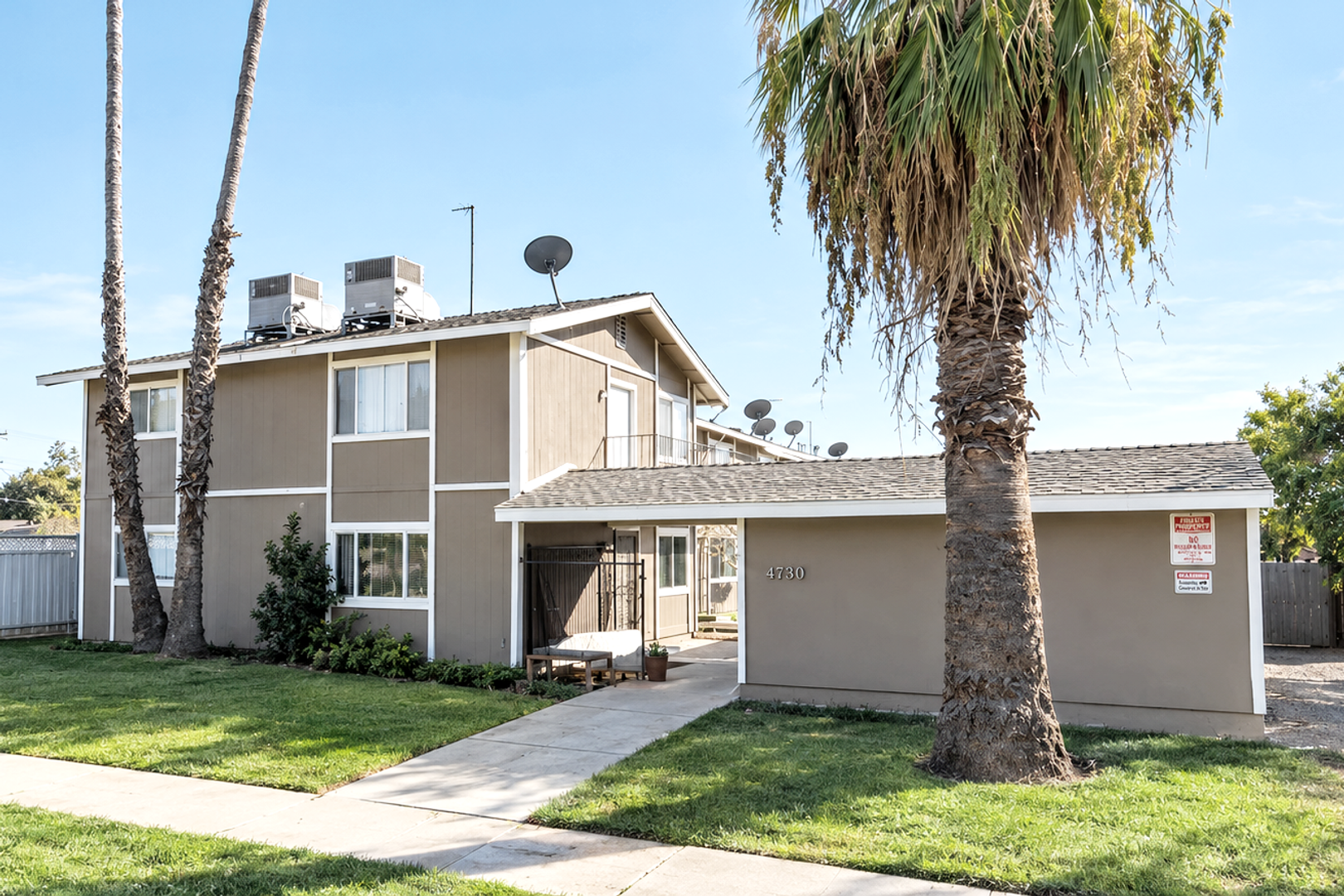 4730 E. Lamona Ave., #202, Fresno, CA 93703