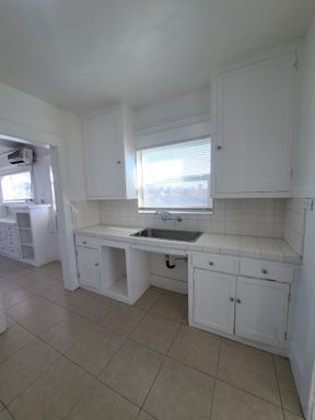 2514 E. Washington Ave, Fresno, CA 93701