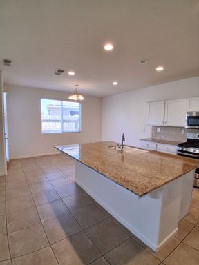 3813 Griffith Ave, Clovis, CA 93619