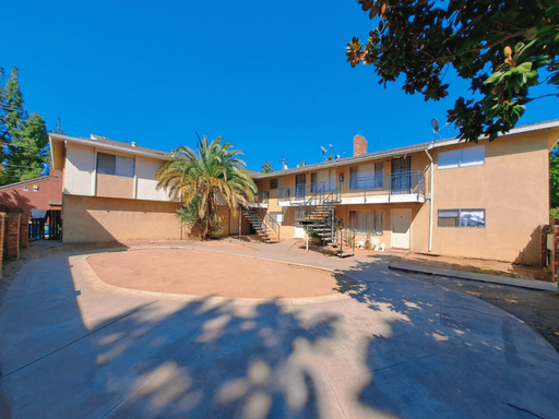 3331 E Sierra Madre Ave - D, Fresno, CA 93726