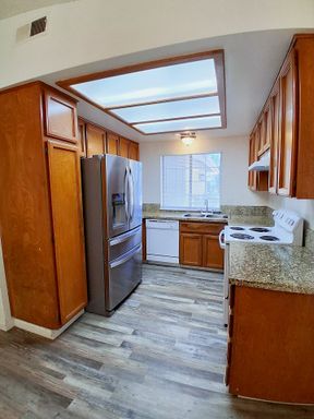 2068 W. Magill Ave. , Fresno, CA 93711