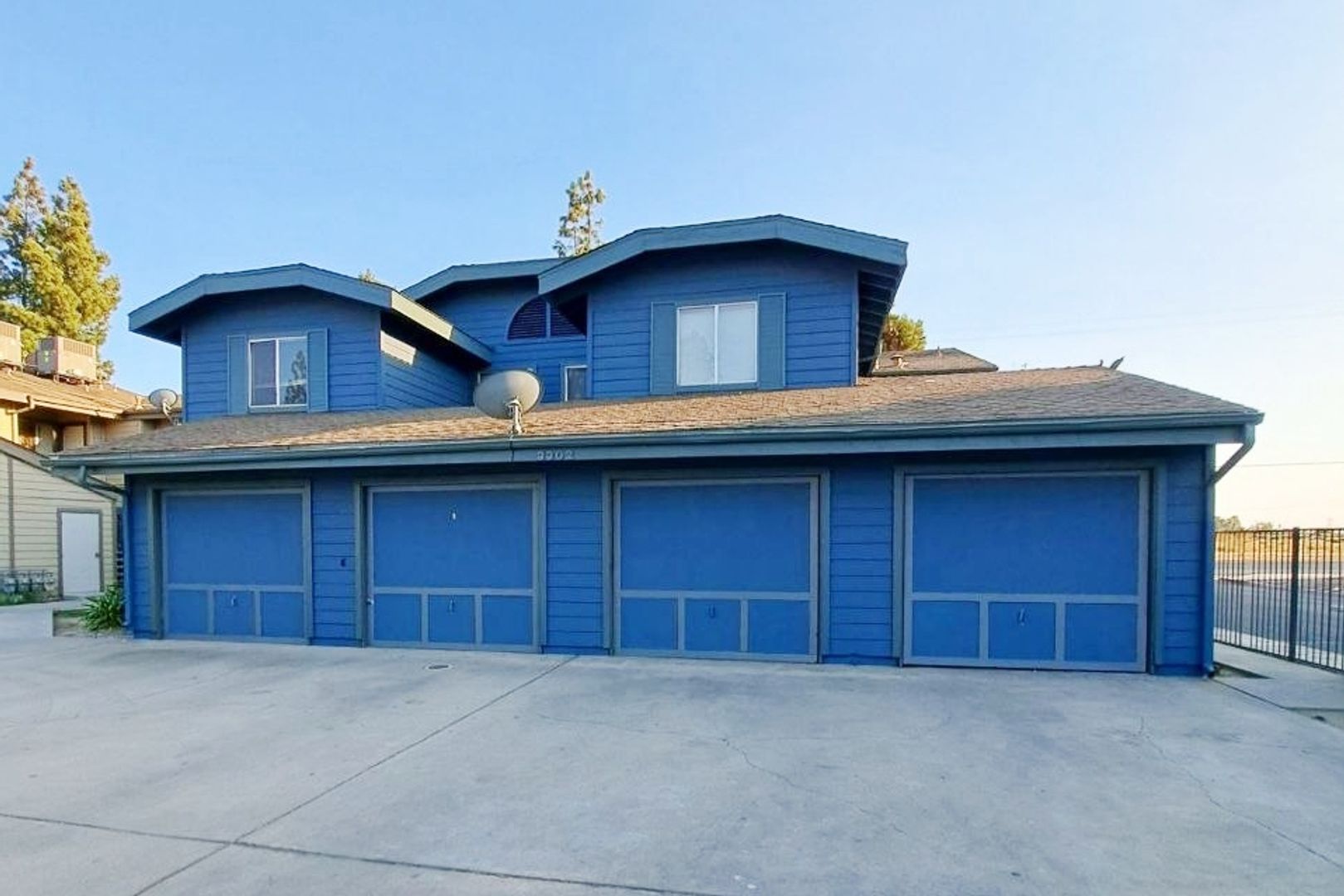 Fresno Apartment: 3302 W. Shields Ave