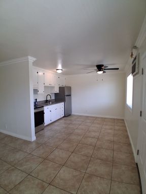 1322 E. Bulldog Lane, #F, Fresno, CA 93710