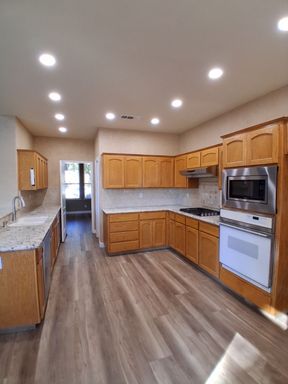1891 E. Oak Haven Dr, Fresno, CA 93730