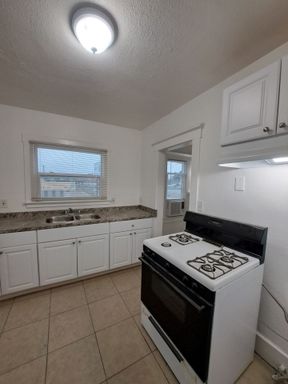 2512 E. Washington Ave , Fresno, CA 93701