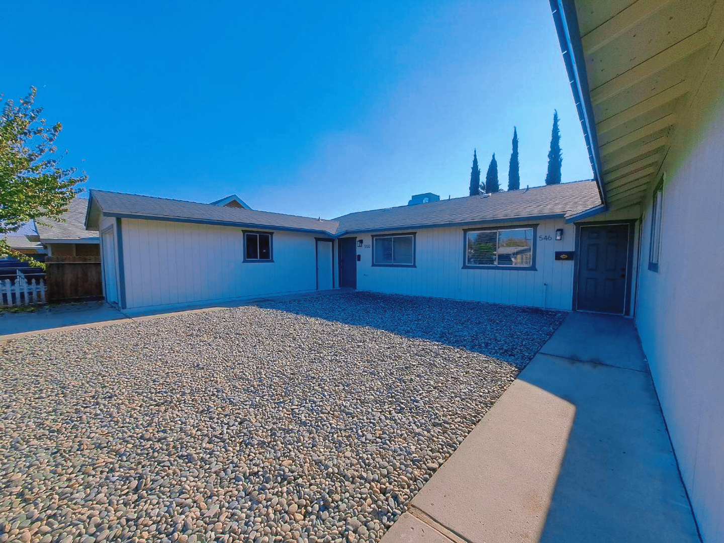 Coalinga Apartment: 546/550 E Polk St