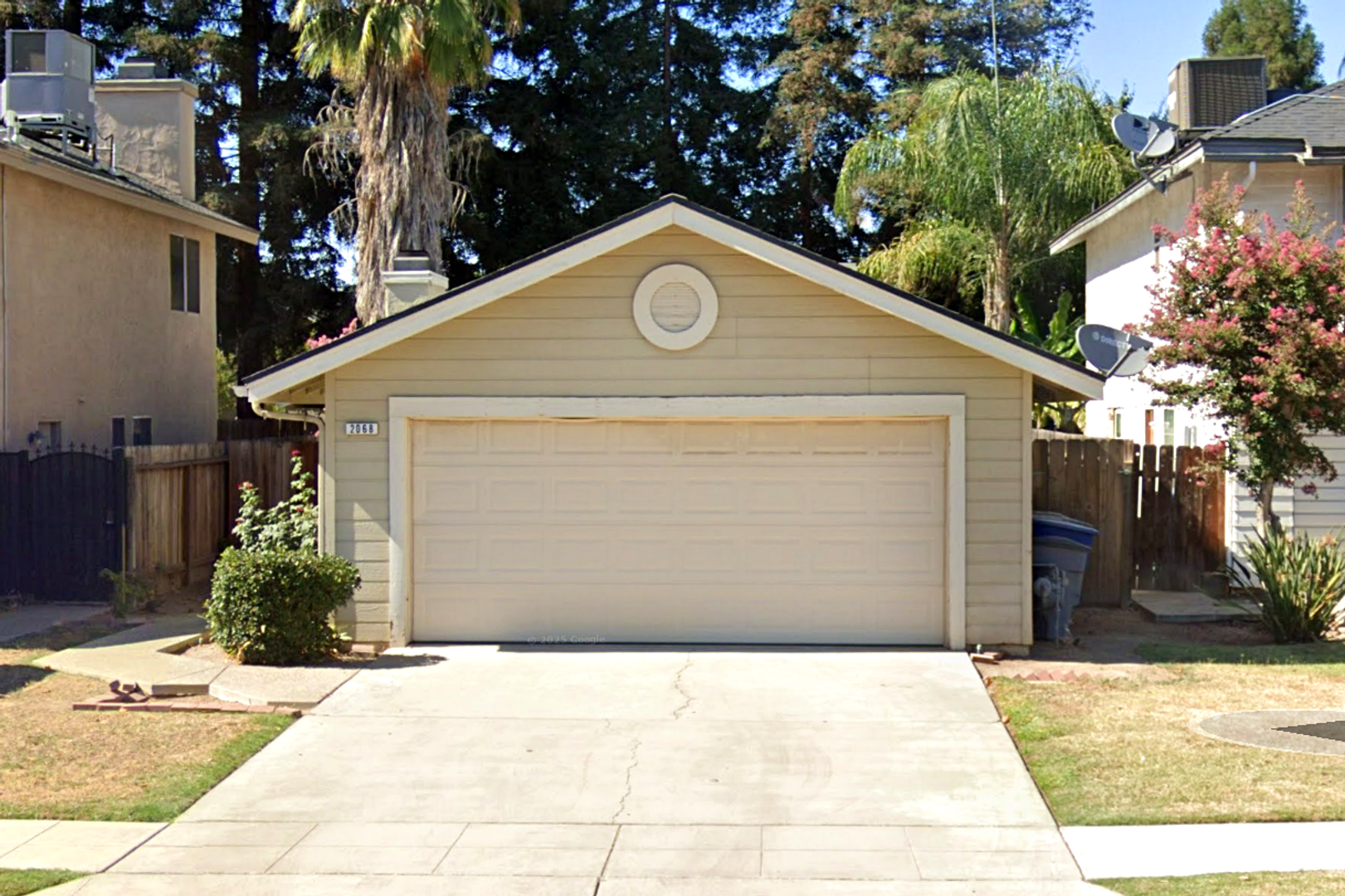 Fresno House: 2068 W. Magill Ave.