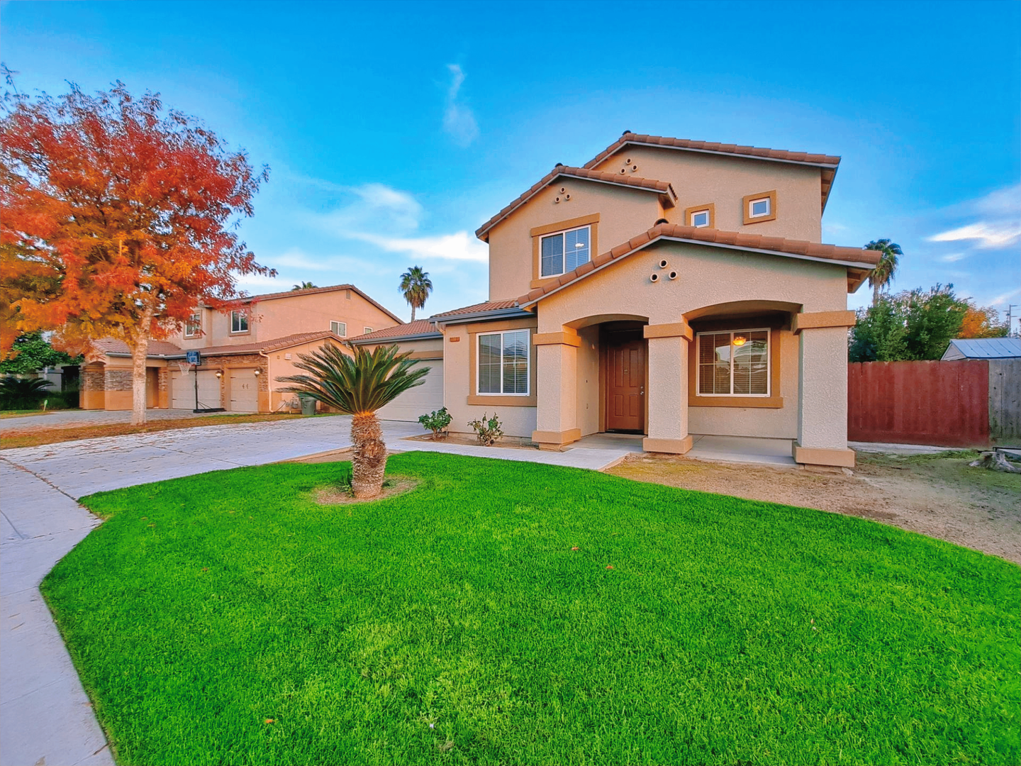 Fresno House: 2373 S Playa Ave