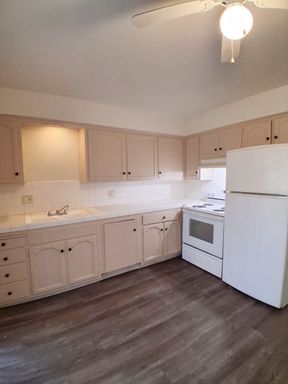 3333 E. Fairmont Ave. - 3333-B, Fresno, CA 93726