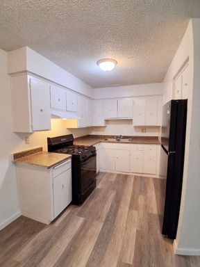 4538 E. Hamilton Ave. - 107, Fresno, CA 93702