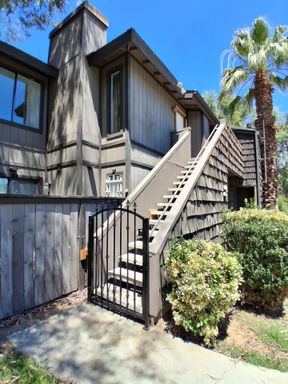1190 S Winery Ave #222, Fresno, CA 93727