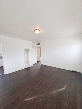 436 N Effie St, Fresno, CA 93701