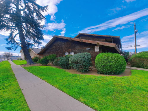 3749 N. Abby St., #201, Fresno, CA 93726