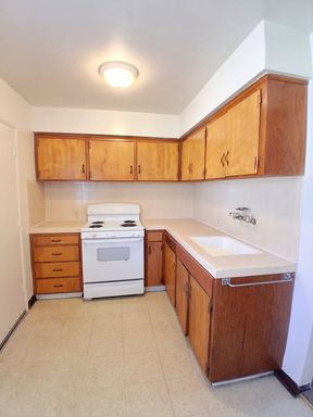 4302 E Sierra Madre Ave - B, Fresno, CA 93726