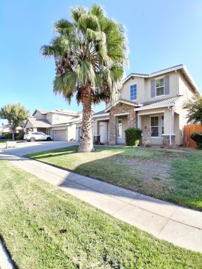 2551 S. Lind Ave, Fresno, CA 93725