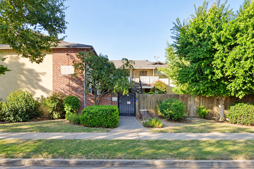 3349 E Sierra Madre Ave - C, Fresno, CA 93726