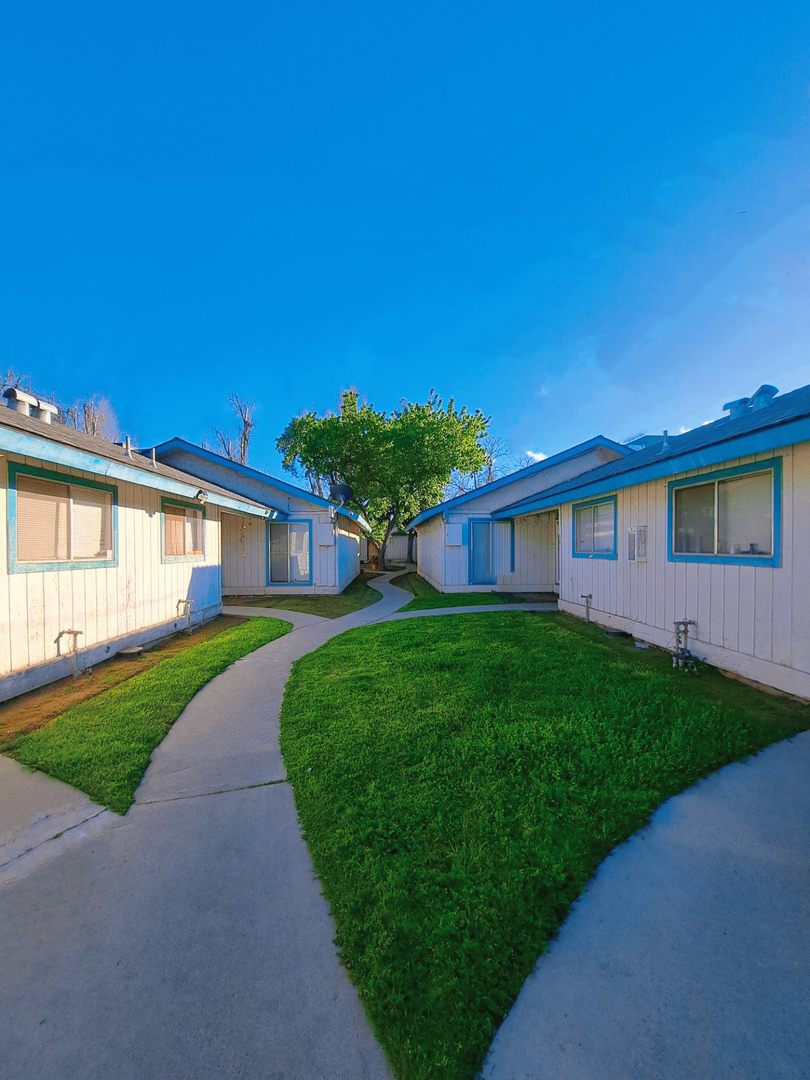 Fresno Apartment: 1136 E Fedora Ave