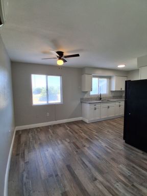 1452 S. College Ave., #104, Dinuba, CA 93618