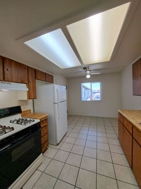 4845 E. Lane Ave., #202, Fresno, CA 93727