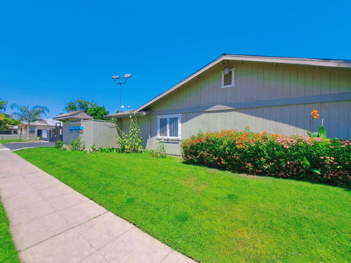 1362 N 8th St, 106, Fresno, CA 93703
