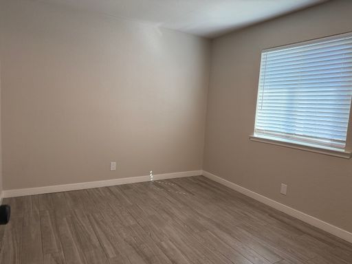 116 N Yosemite Ave., #204, Fresno, CA 93701