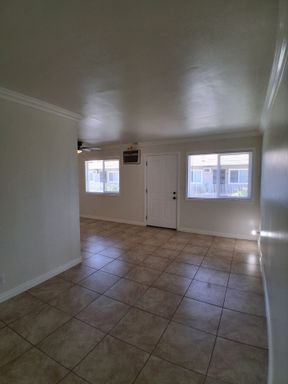 1322 E. Bulldog Lane, #F, Fresno, CA 93710