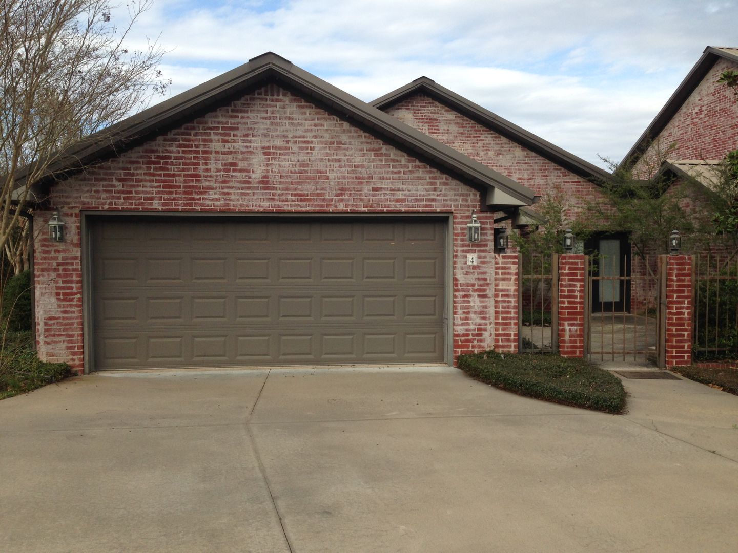 Russellville Apartment: 10 S Joplin Loop
