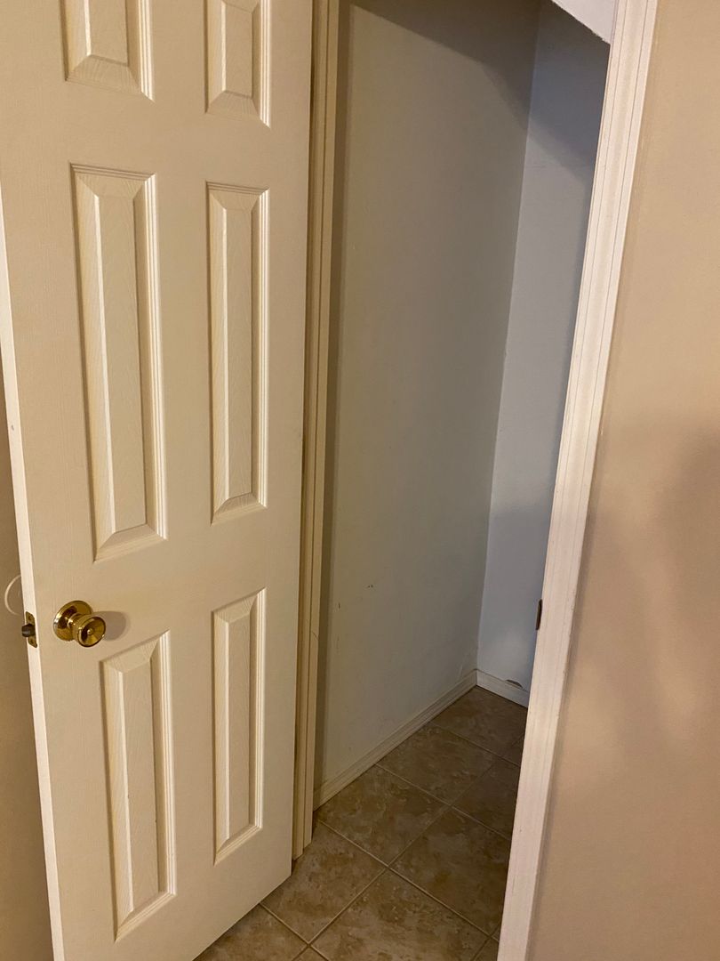 Russellville Apartment: 3323 N Detroit Ave