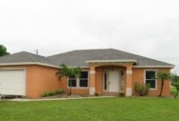 Cape Coral House: 3614 SE Santa Barbara Place