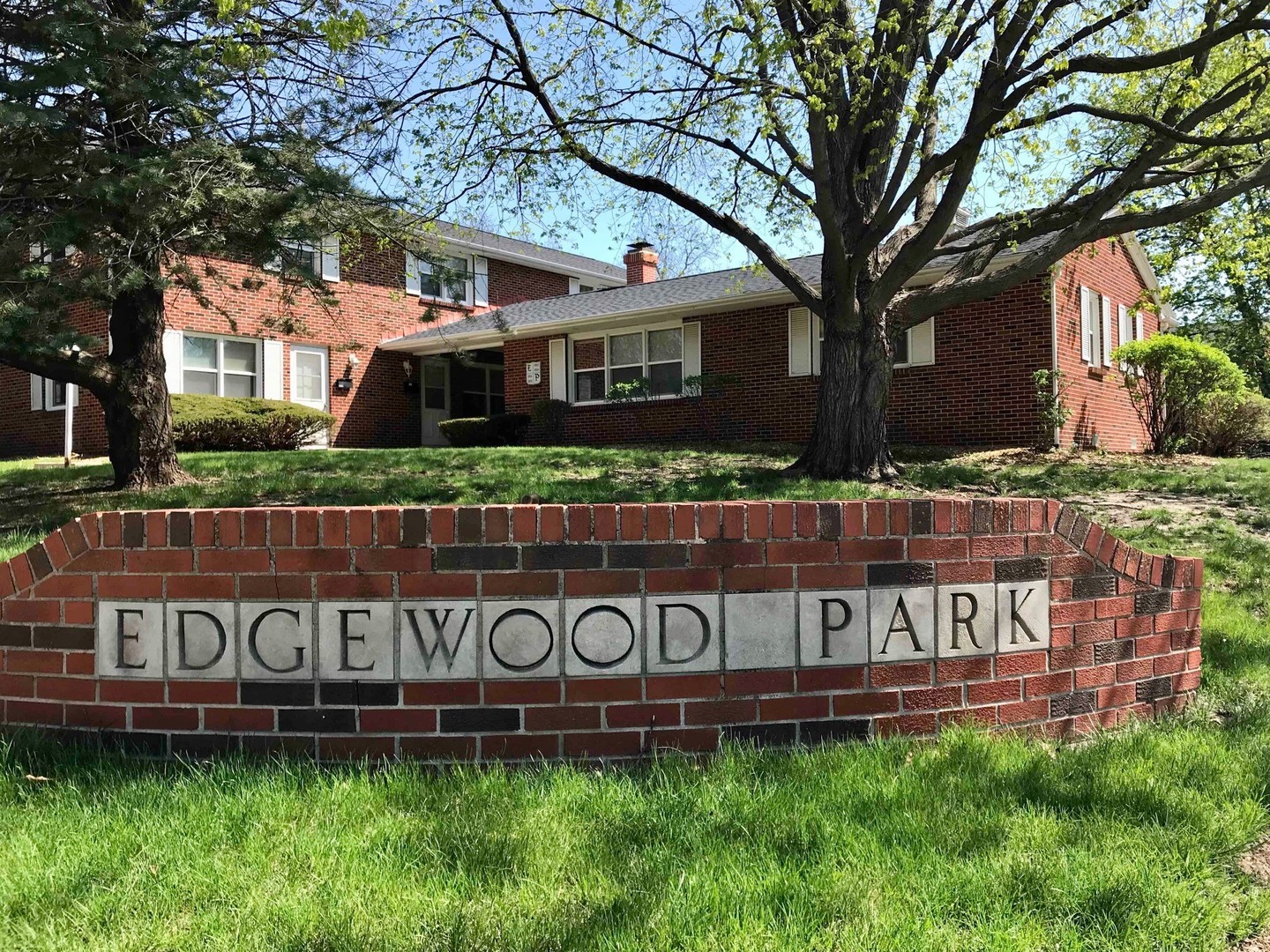 Ames Apartment: 109 O'Neil Drive