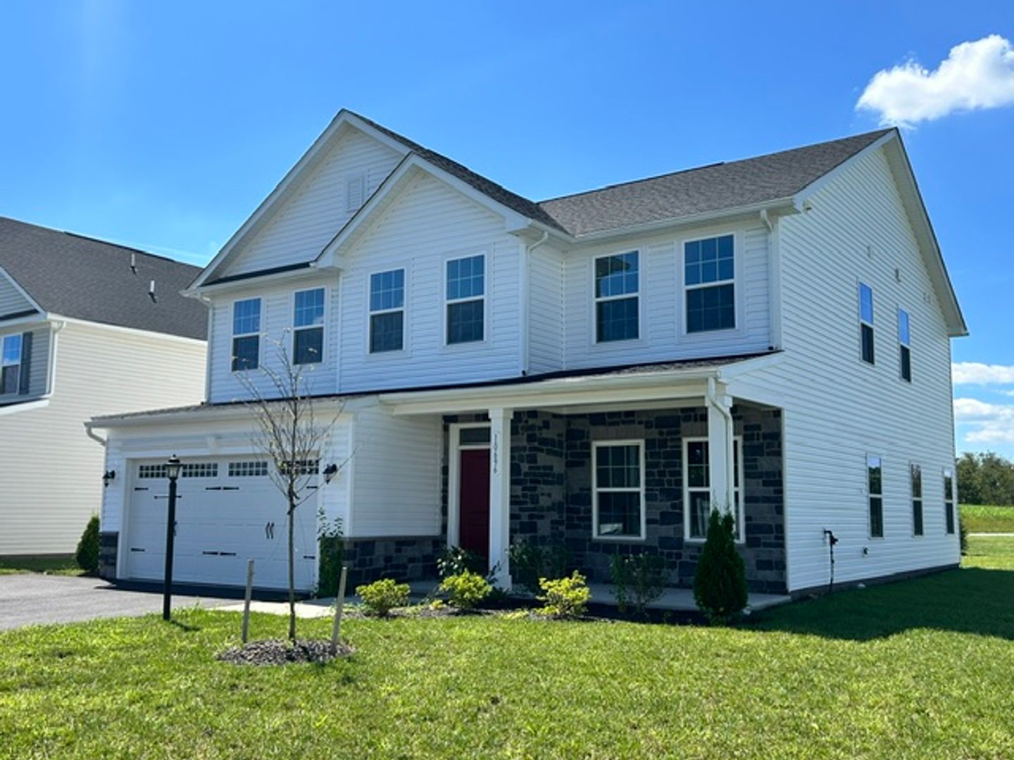 McGaheysville House: 10696 Whispering Pine Lane