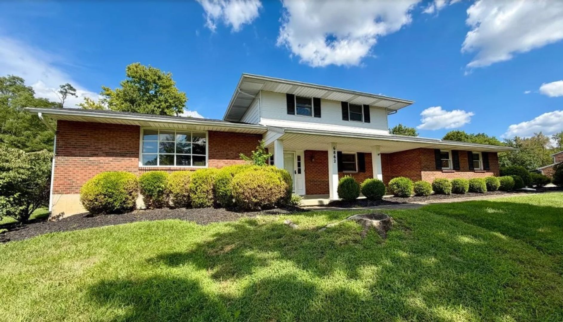West Chester House: 6862 N Windwood Dr